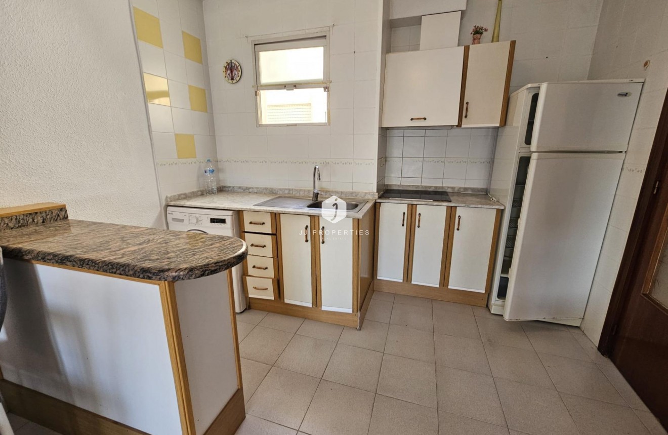 Tweedehands - Appartement / flat -
Torrevieja - Centro
