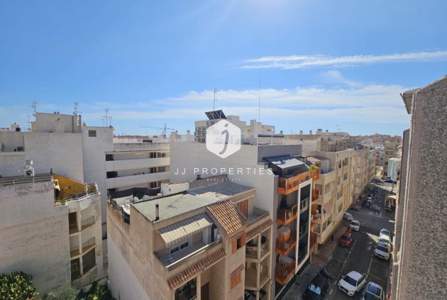 Tweedehands - Appartement / flat -
Torrevieja - Centro