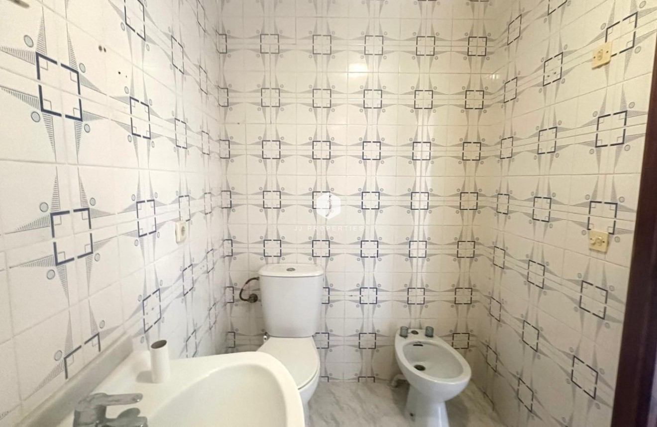 D'occasion - Appartement -
Torrevieja - Estacion de autobuses