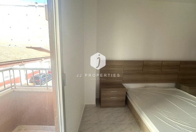 D'occasion - Appartement -
Torrevieja - Estacion de autobuses