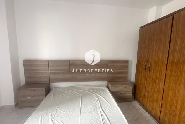 D'occasion - Appartement -
Torrevieja - Estacion de autobuses