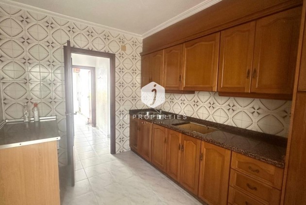 D'occasion - Appartement -
Torrevieja - Estacion de autobuses