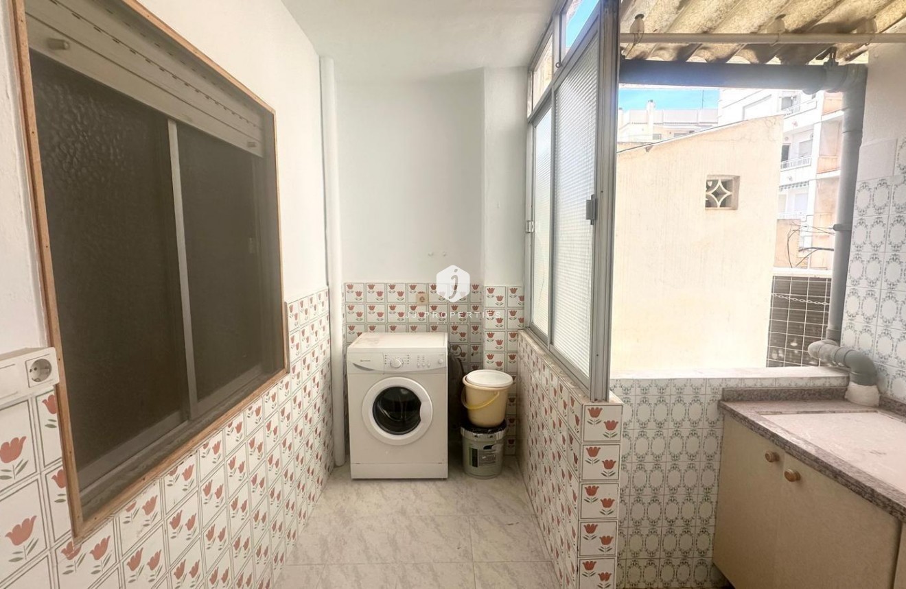 D'occasion - Appartement -
Torrevieja - Estacion de autobuses