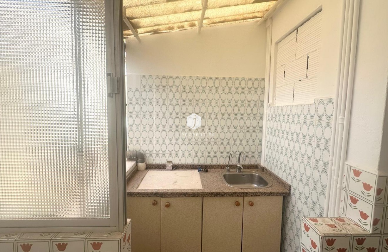 D'occasion - Appartement -
Torrevieja - Estacion de autobuses