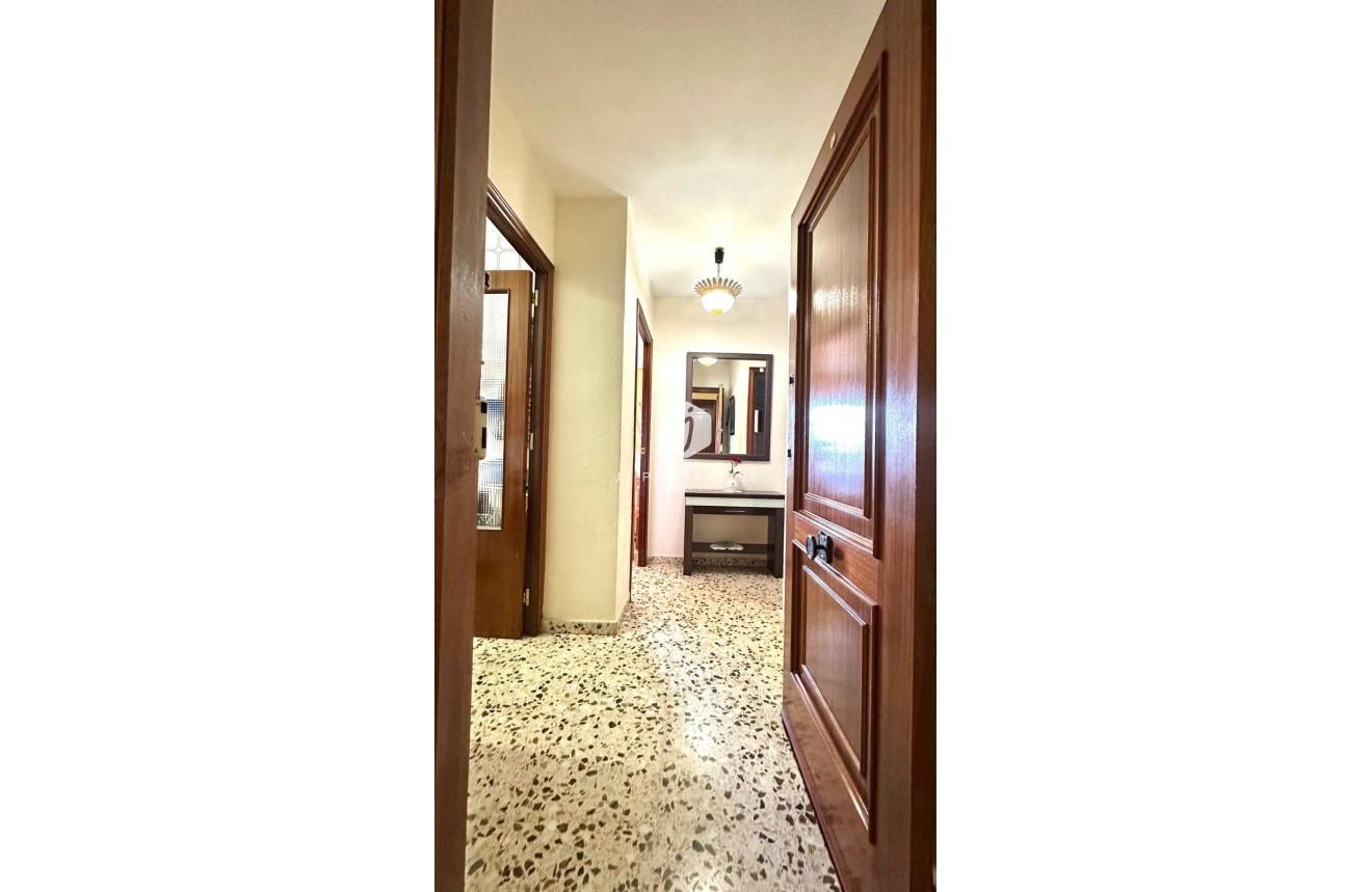 Aus zweiter Hand - Wohnung -
Torrevieja - Punta prima