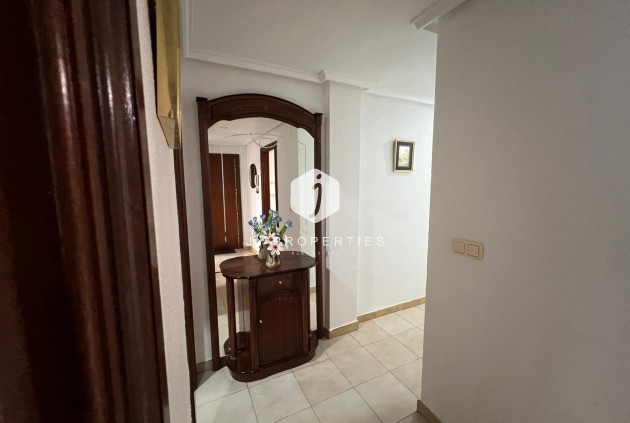 Tweedehands - Appartement / flat -
Torrevieja - Playa del Cura