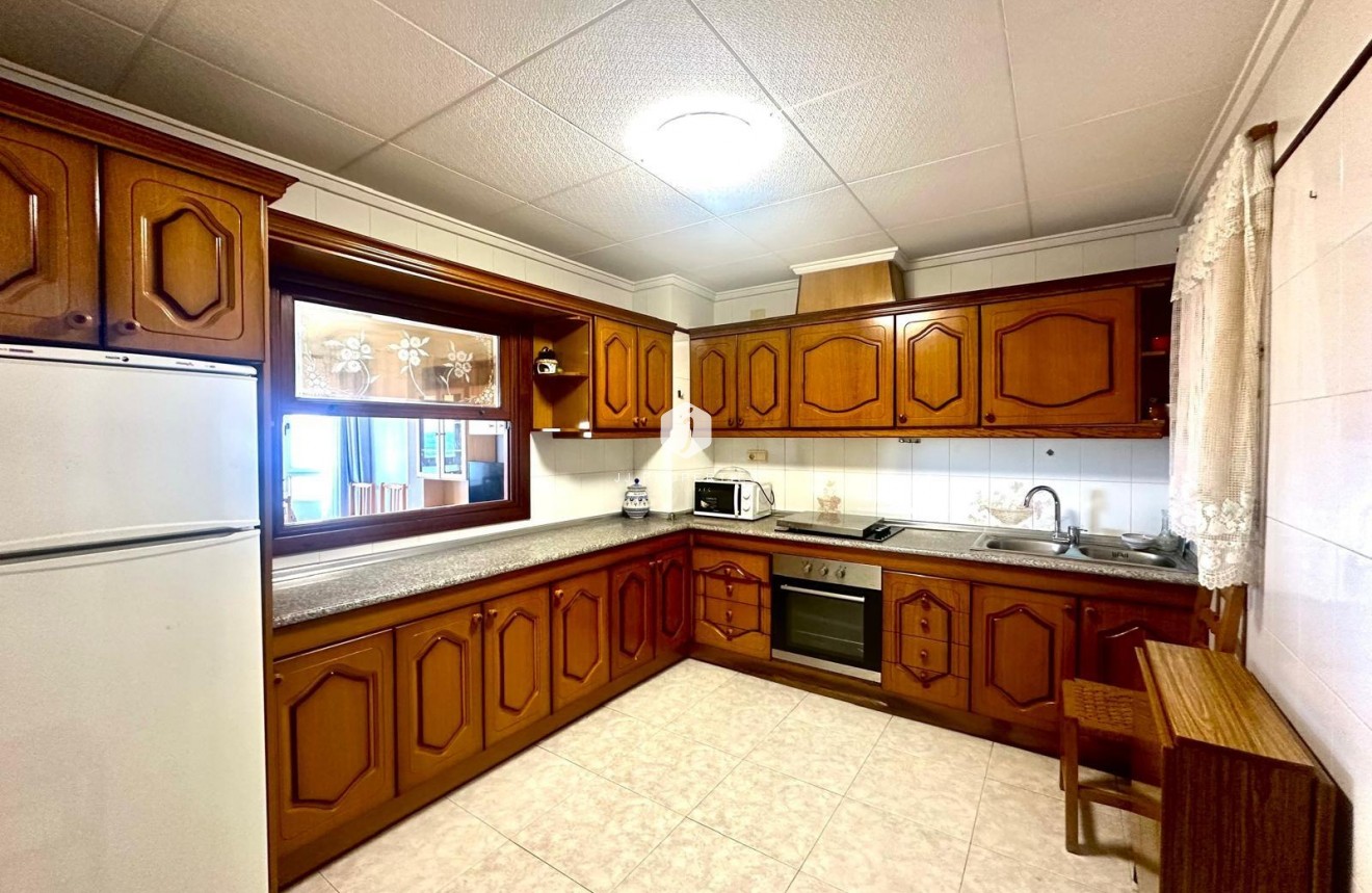 Tweedehands - Appartement / flat -
Torrevieja - Centro