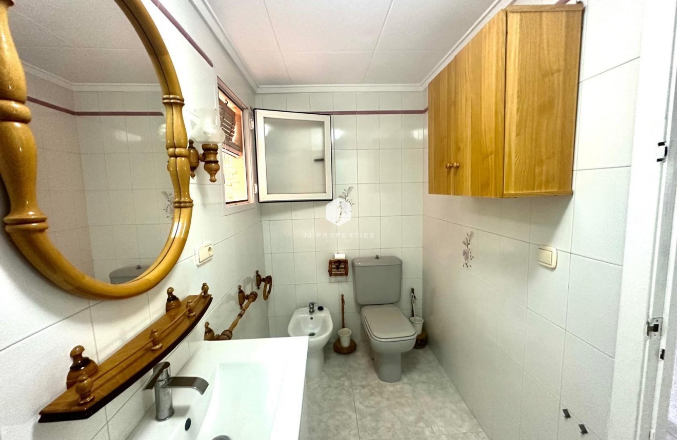 Tweedehands - Appartement / flat -
Torrevieja - Centro