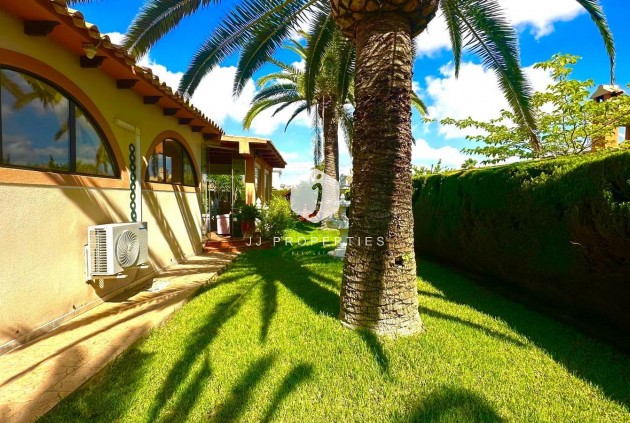 Resale - Villa -
Cabo Roig - Costa Blanca