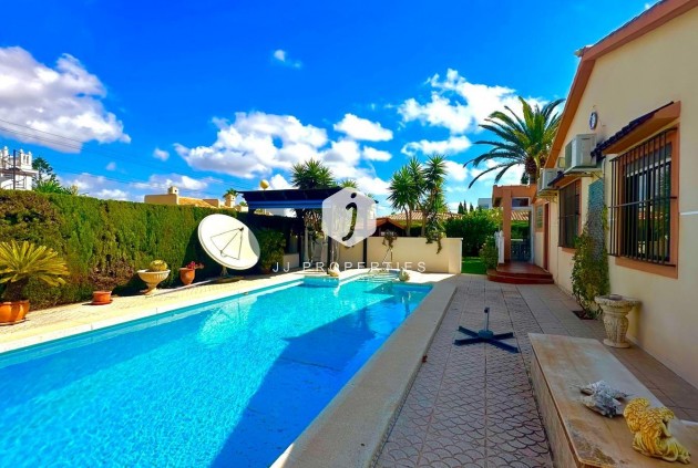 Resale - Villa -
Cabo Roig - Costa Blanca
