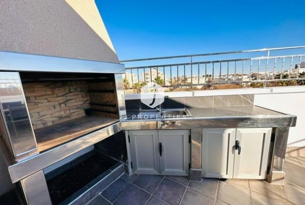 Tweedehands - Appartement / flat -
Torrevieja - Estacion de autobuses