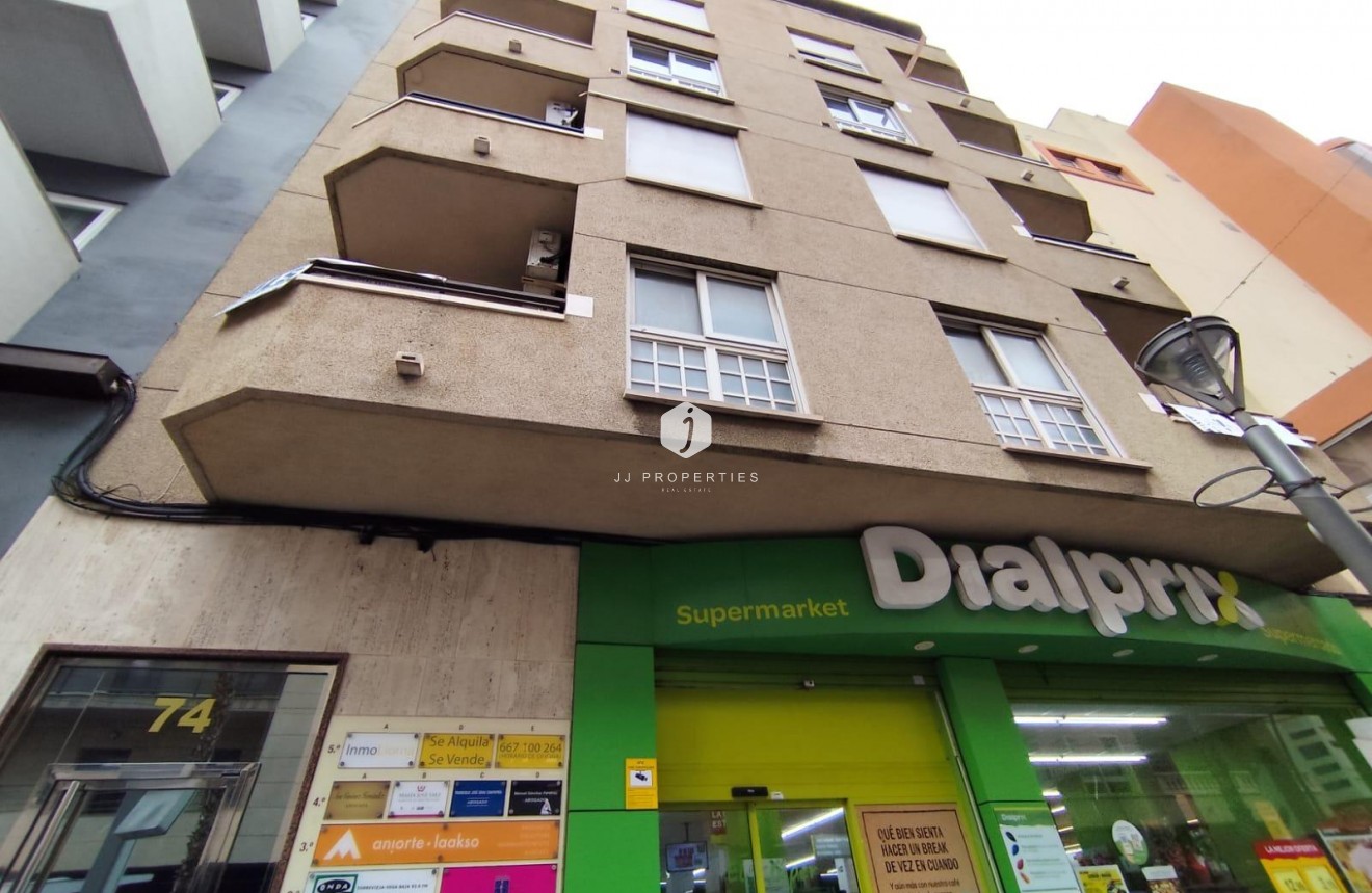 Segunda mano - Apartamento / piso -
Torrevieja - Puerto