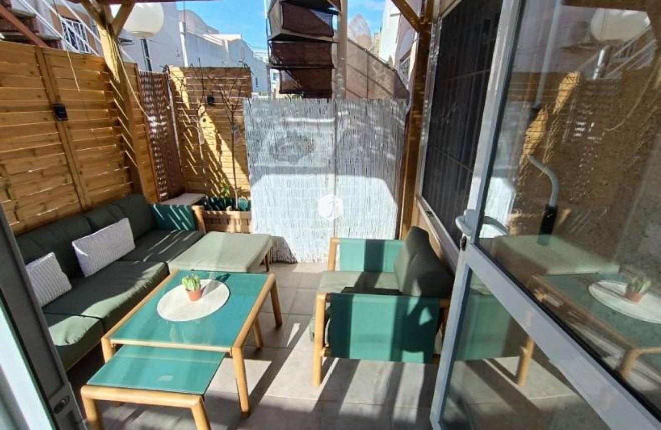 Z drugiej ręki - Mieszkanie w bloku -
Torrevieja - Los Balcones