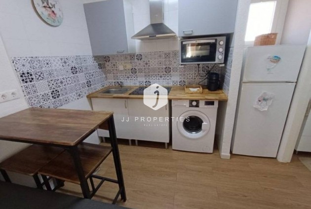 Z drugiej ręki - Mieszkanie w bloku -
Torrevieja - Los Balcones