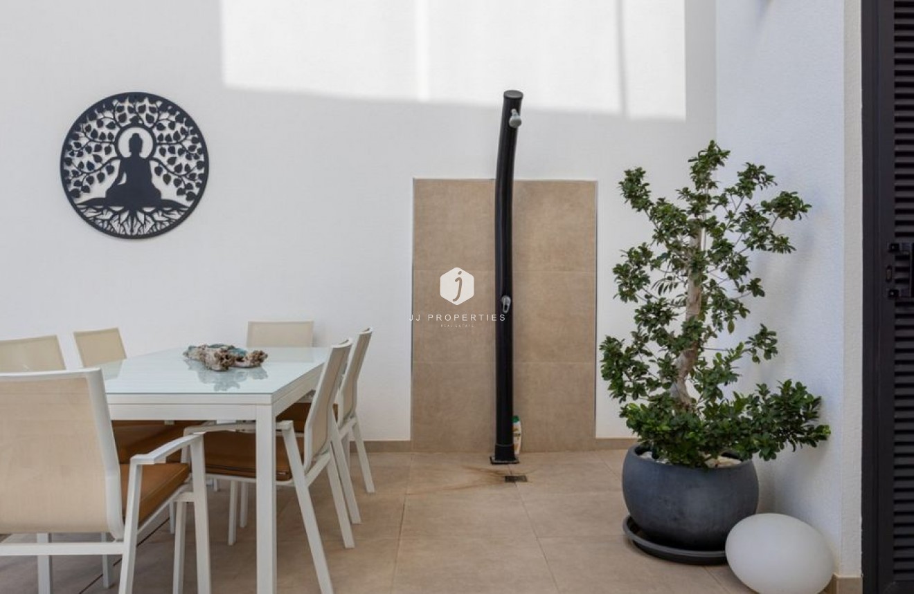 Resale - Villa -
Benijofar - Costa Blanca