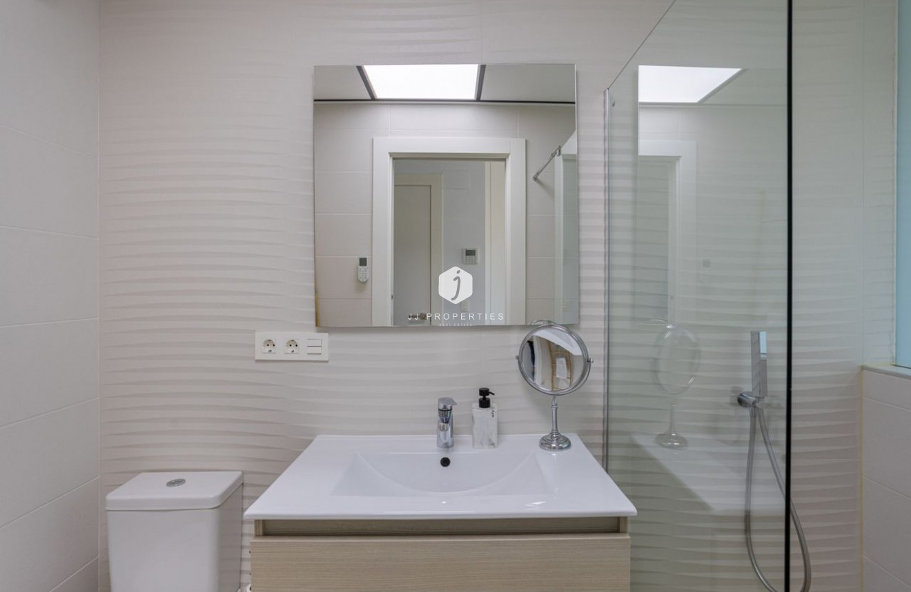 Resale - Villa -
Benijofar - Costa Blanca