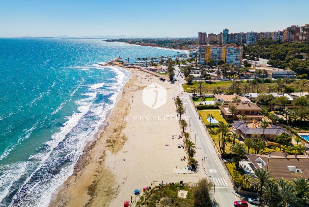 Resale - Villa -
Dehesa de Campoamor - Costa Blanca