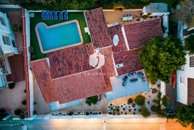 Resale - Villa -
Dehesa de Campoamor - Costa Blanca