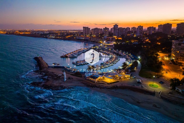 Resale - Villa -
Dehesa de Campoamor - Costa Blanca