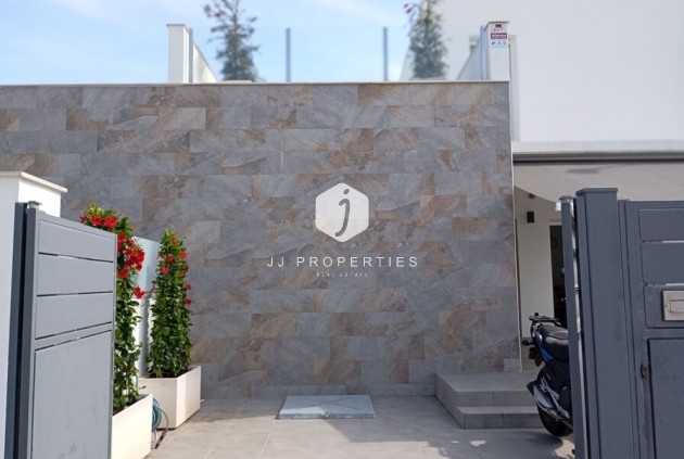 Resale - Villa -
Daya Vieja - Costa Blanca