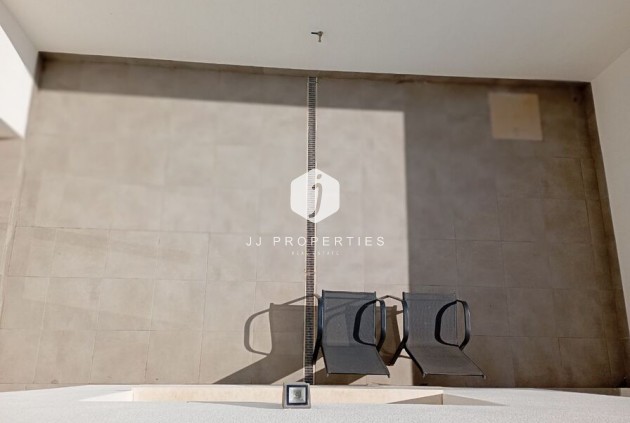 Resale - Villa -
Daya Vieja - Costa Blanca