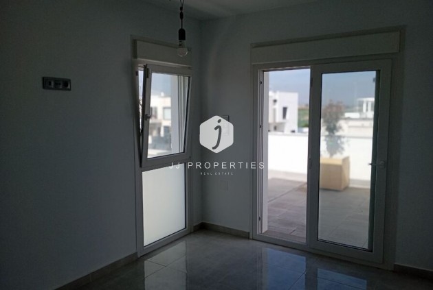 Resale - Villa -
Daya Vieja - Costa Blanca