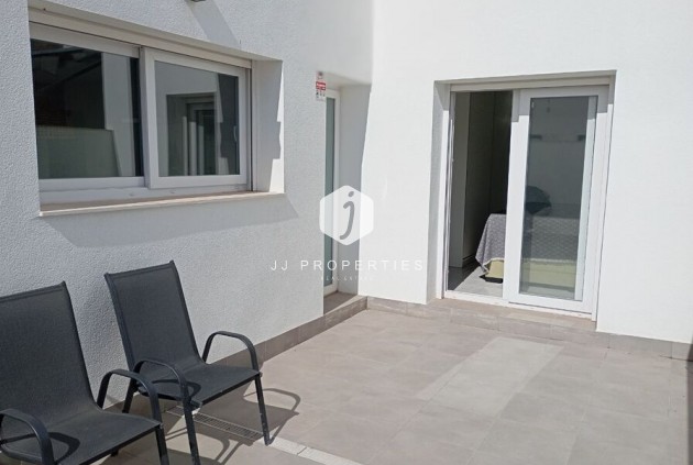 Resale - Villa -
Daya Vieja - Costa Blanca