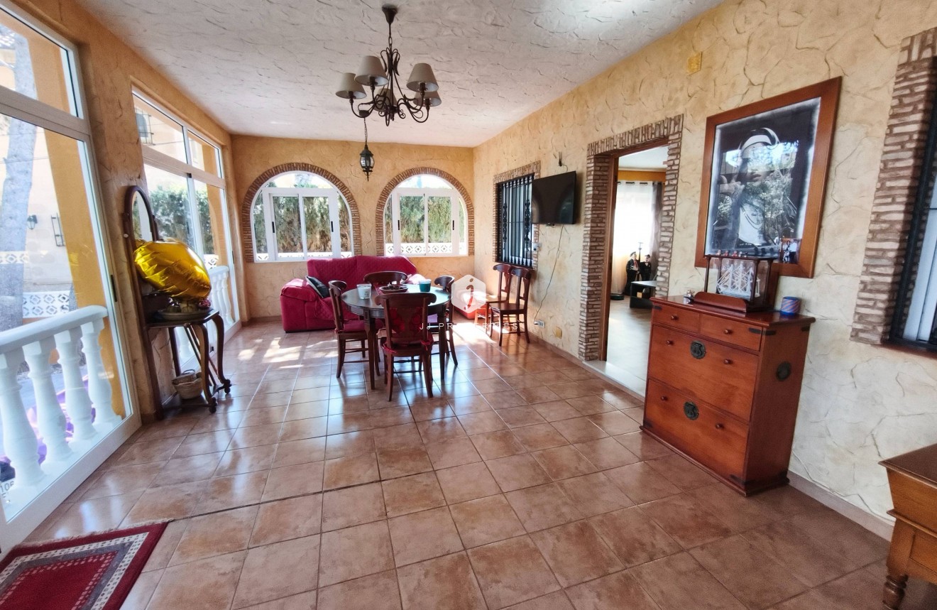 Z drugiej ręki - Villa -
Torrevieja - Los Balcones