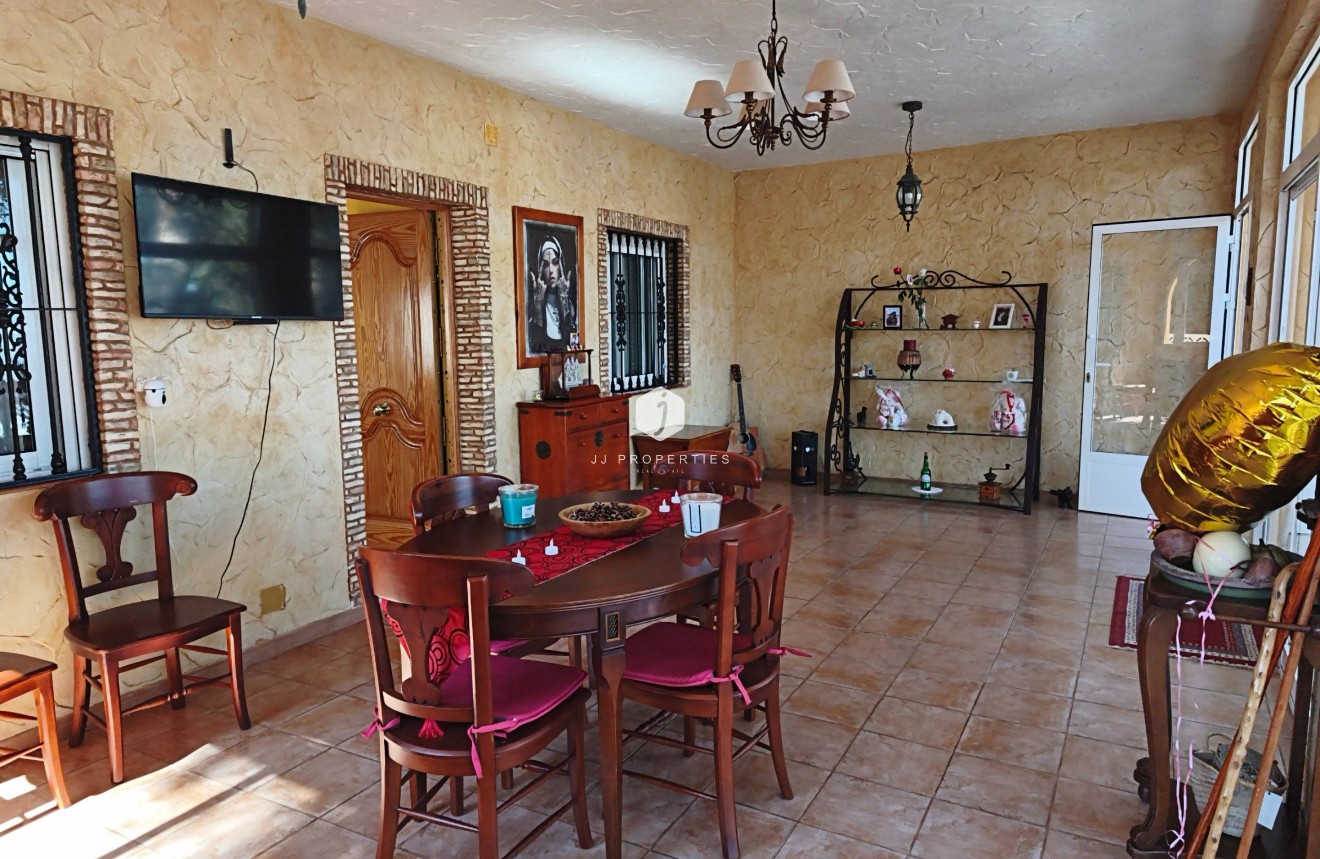 Z drugiej ręki - Villa -
Torrevieja - Los Balcones