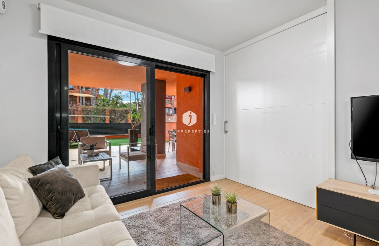 Resale - Apartment / flat -
Orihuela Costa - Costa Blanca