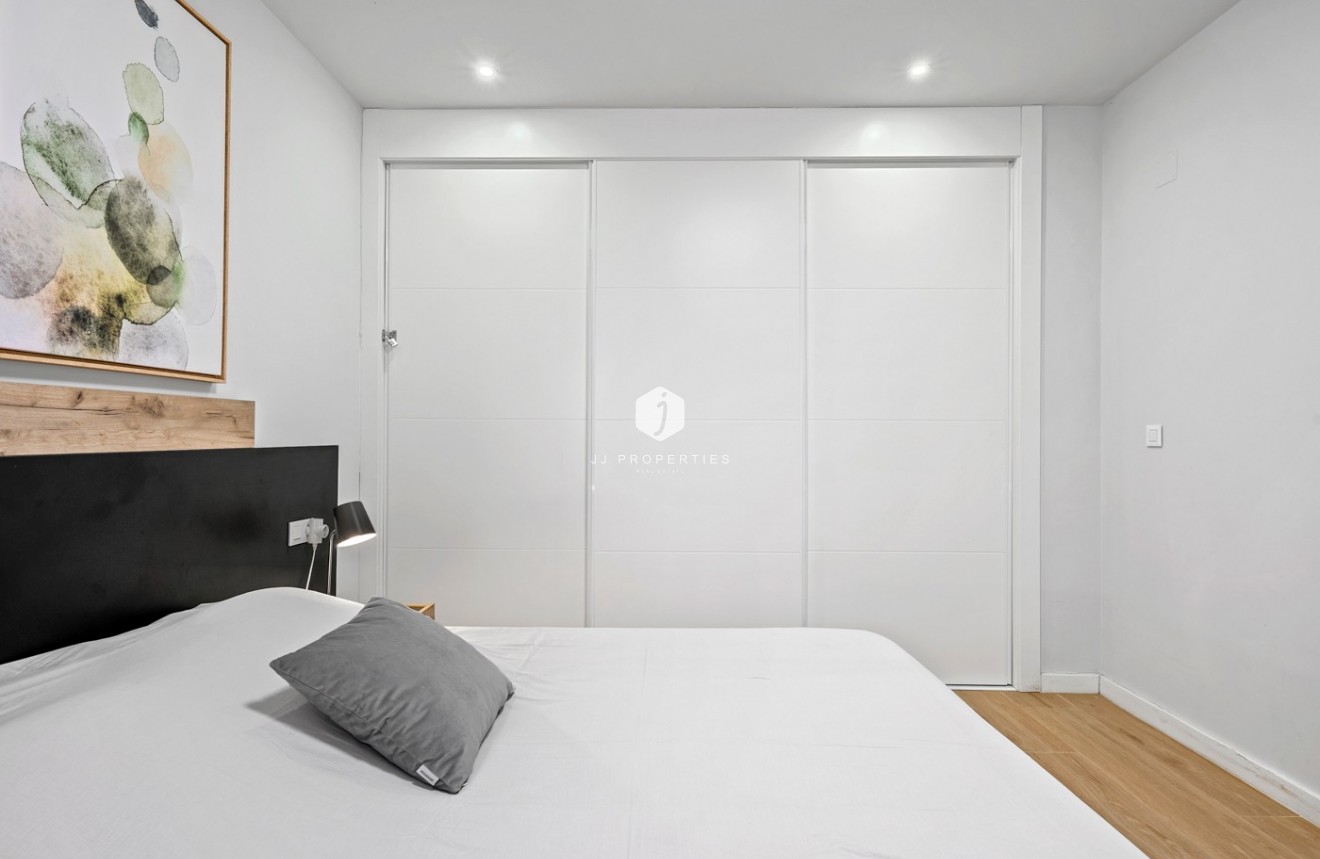 Resale - Apartment / flat -
Orihuela Costa - Costa Blanca