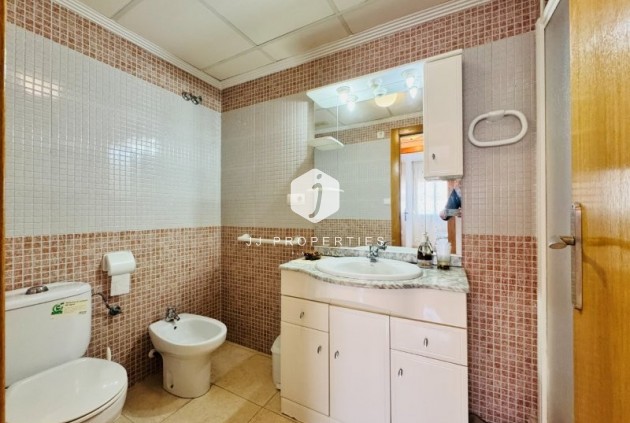 D'occasion - Appartement -
Torrevieja - Costa Blanca