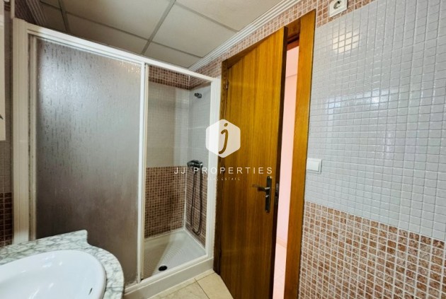 D'occasion - Appartement -
Torrevieja - Costa Blanca