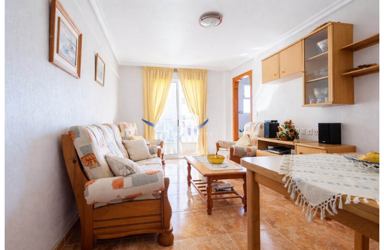 Z drugiej ręki - Mieszkanie w bloku -
Torrevieja - Costa Blanca