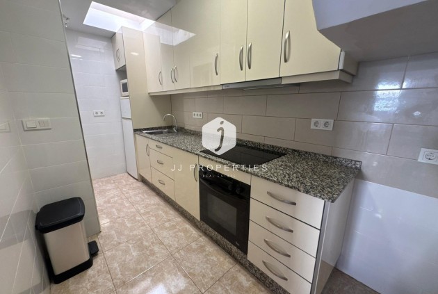 Resale - Bungalow -
Torrevieja - Costa Blanca