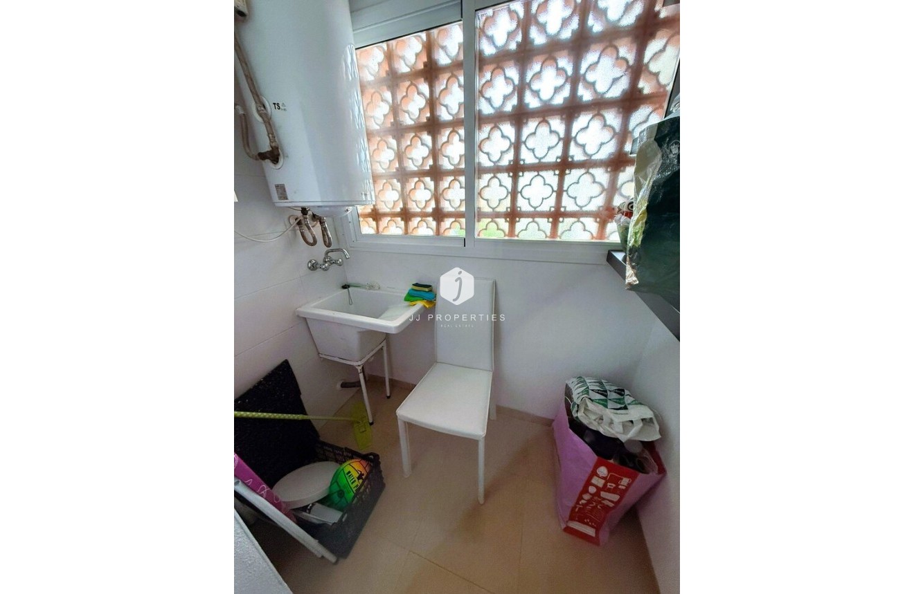 Resale - Apartment / flat -
Orihuela Costa - Villamartín