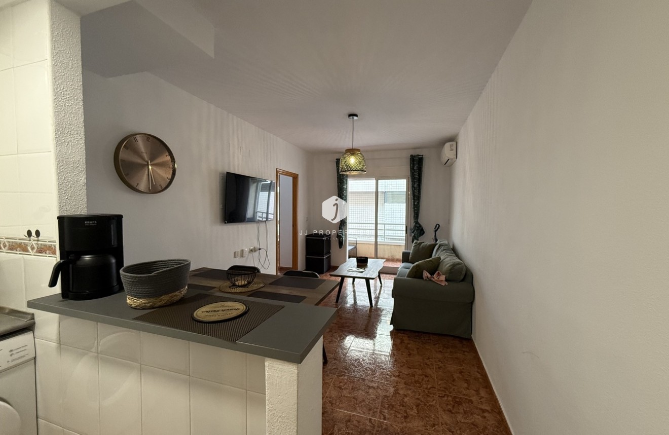 Resale - Apartment / flat -
Torrevieja - Costa Blanca