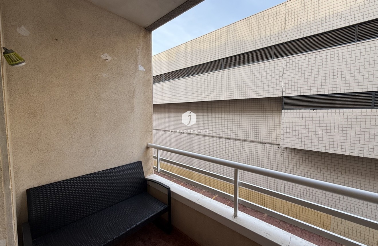 Resale - Apartment / flat -
Torrevieja - Costa Blanca