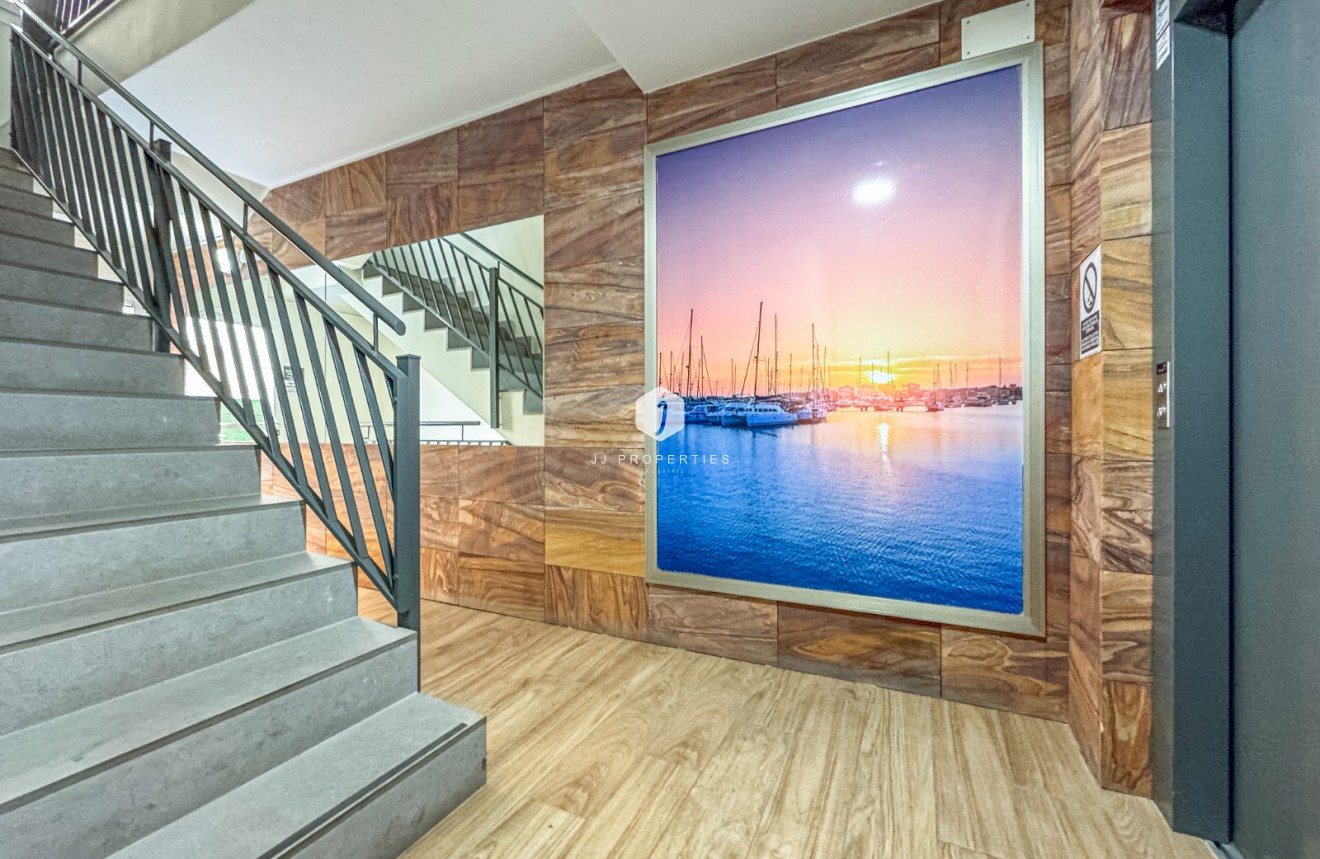 Tweedehands - Appartement / flat -
Torrevieja - Costa Blanca