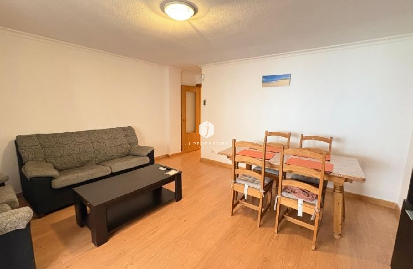 Z drugiej ręki - Mieszkanie w bloku -
Torrevieja - Costa Blanca