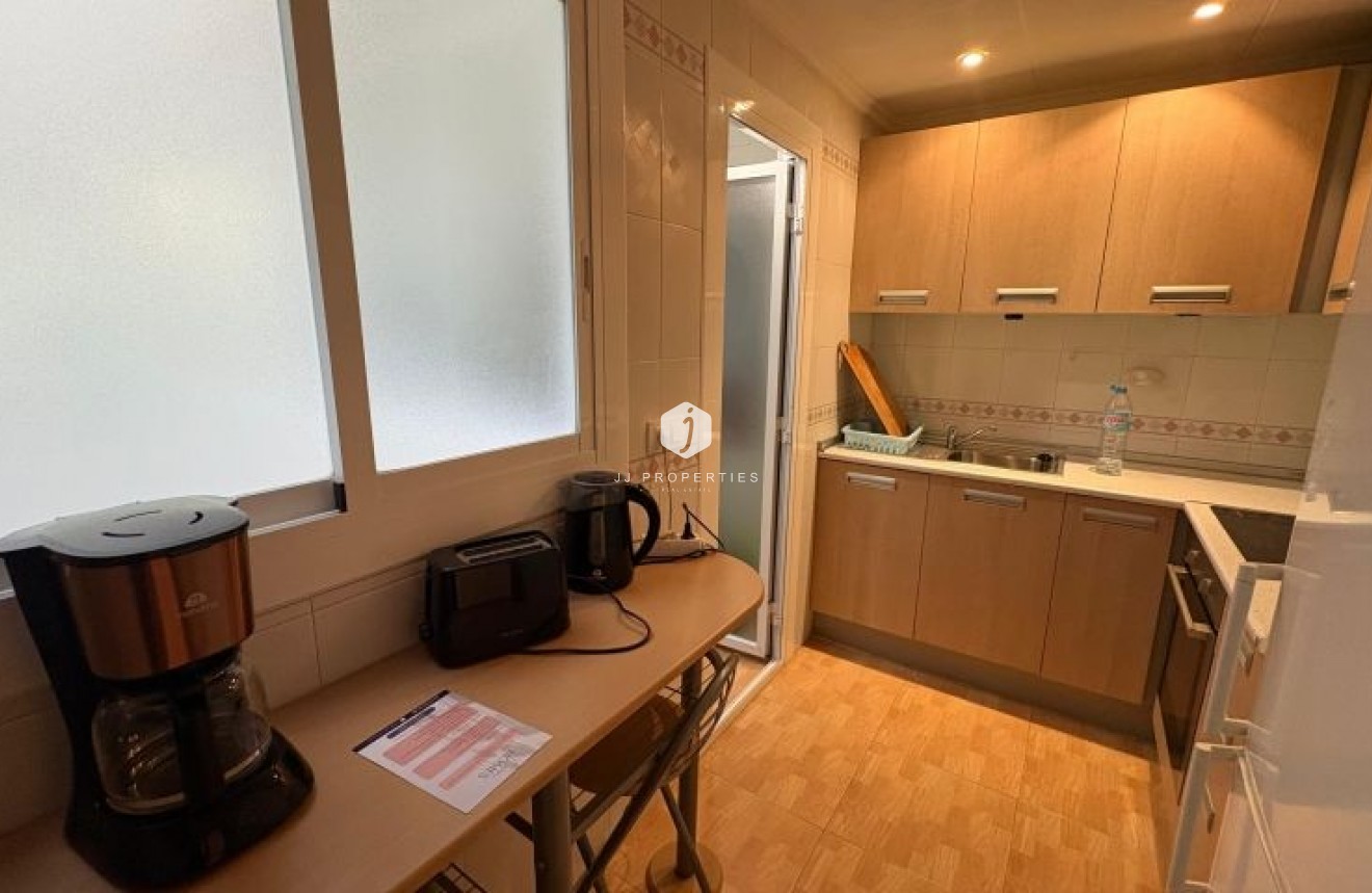 Z drugiej ręki - Mieszkanie w bloku -
Torrevieja - Costa Blanca