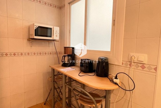 Z drugiej ręki - Mieszkanie w bloku -
Torrevieja - Costa Blanca