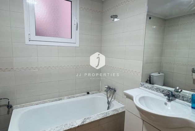 Z drugiej ręki - Mieszkanie w bloku -
Torrevieja - Costa Blanca