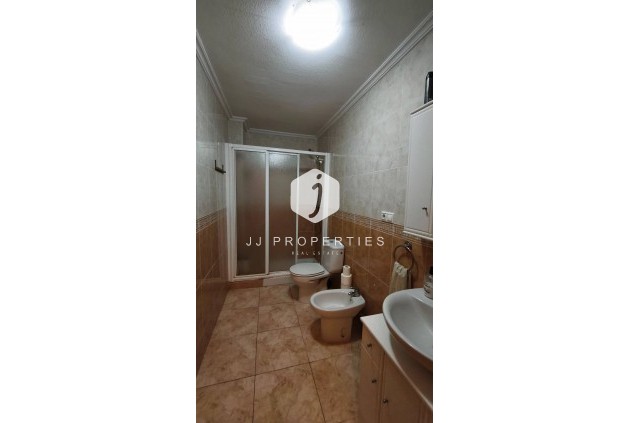 D'occasion - Appartement -
Torrevieja - Estacion de autobuses