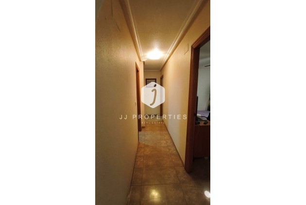 D'occasion - Appartement -
Torrevieja - Estacion de autobuses