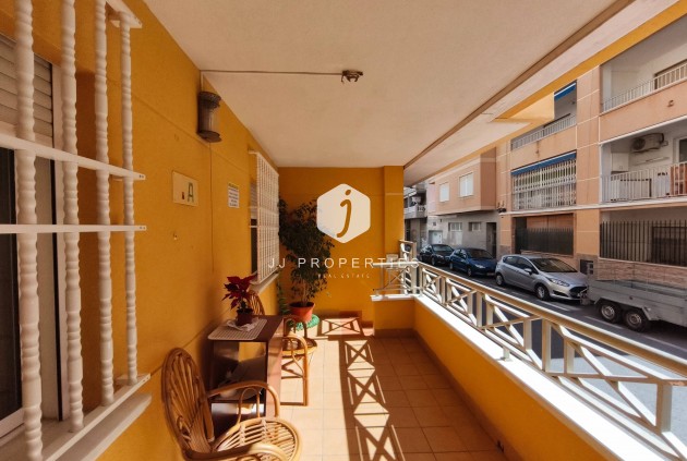 D'occasion - Appartement -
Torrevieja - Estacion de autobuses