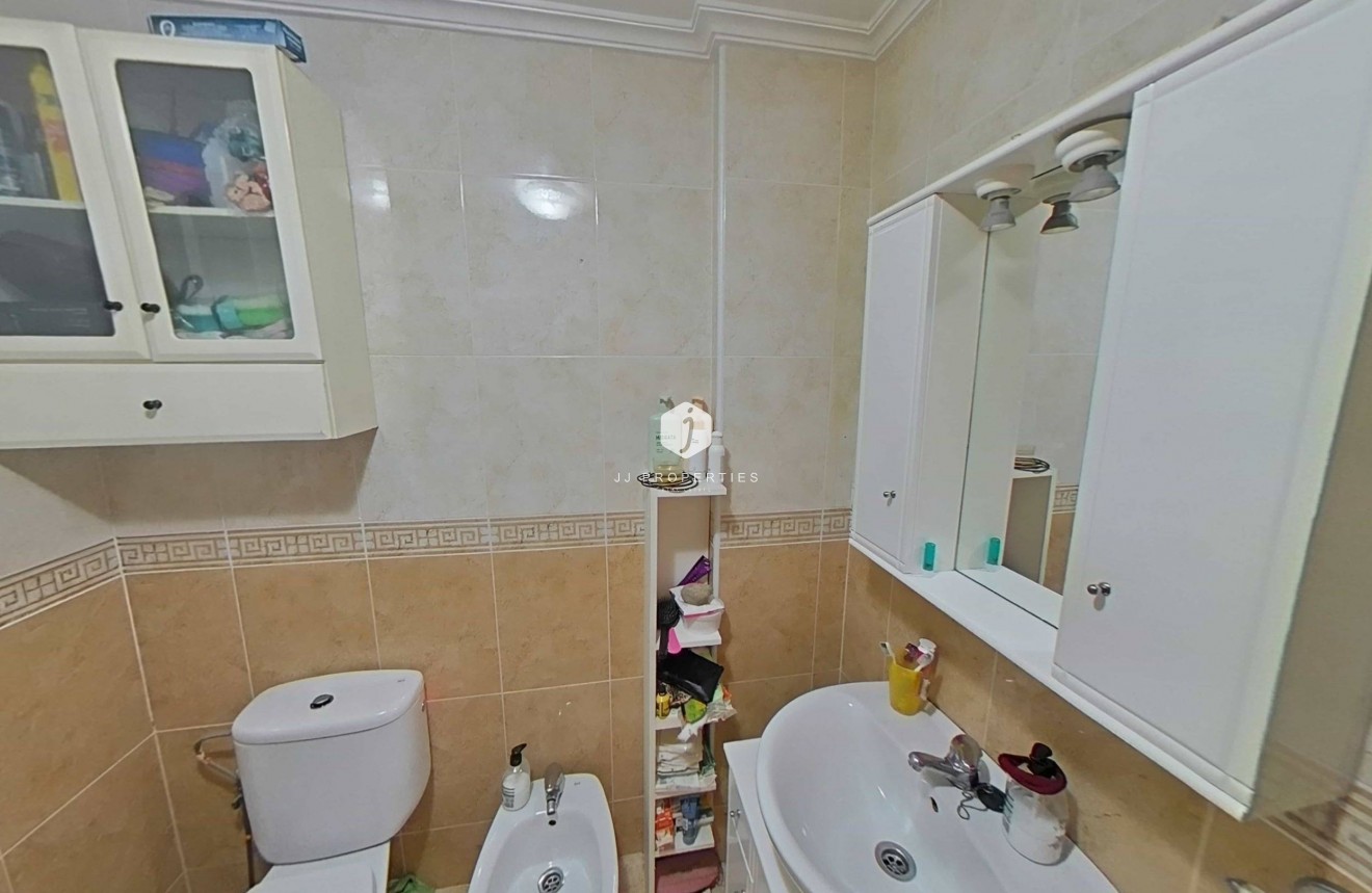 D'occasion - Appartement -
Torrevieja - Estacion de autobuses