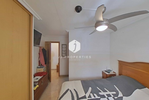 D'occasion - Appartement -
Torrevieja - Estacion de autobuses