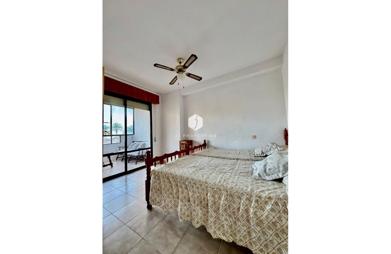 Resale - Apartment / flat -
Torrevieja - Cabo cervera