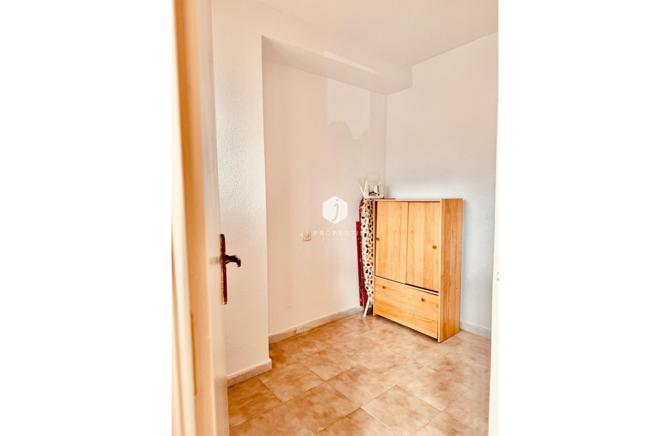 Resale - Apartment / flat -
Torrevieja - Cabo cervera